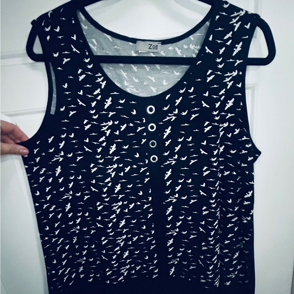 Zoe designer Black and White Women's Top. Very lightweight, detailed!